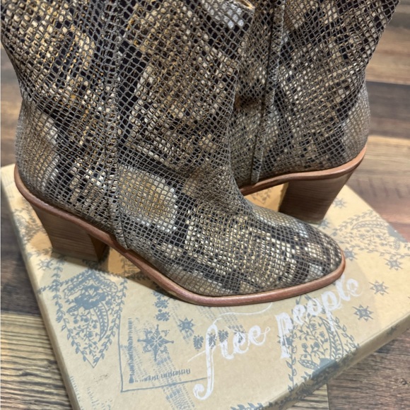 Free People Barkley Ankle Boots - Picture 2 of 3